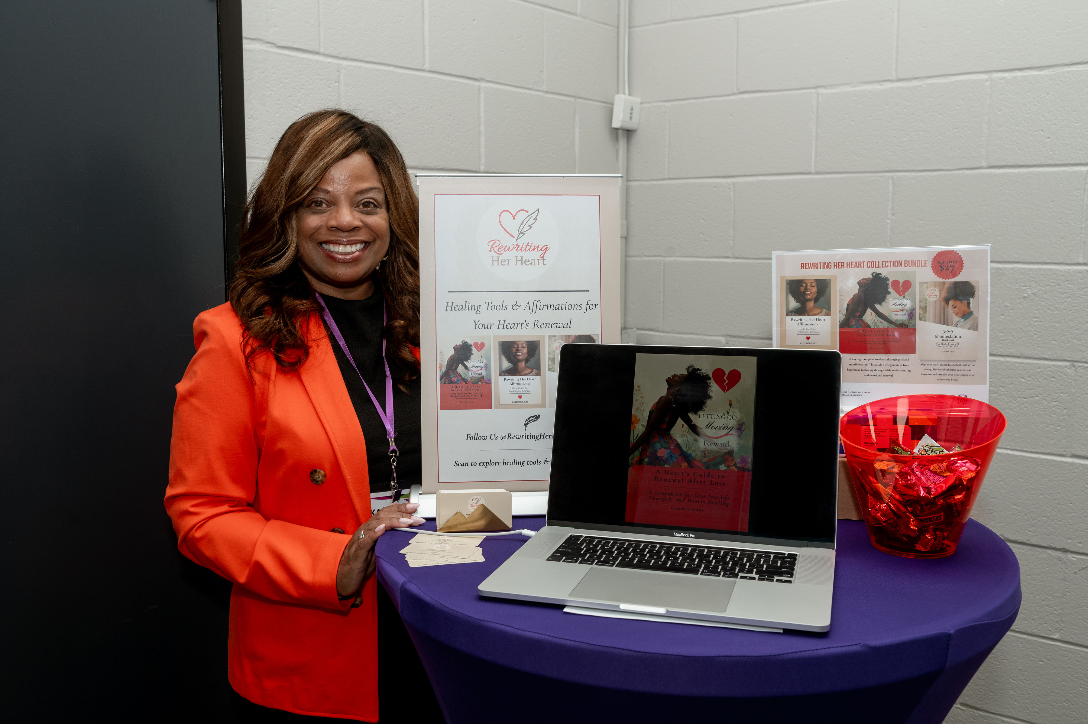 Women Beyond Limits Marketplace Accelerator — showcase your business in the room.